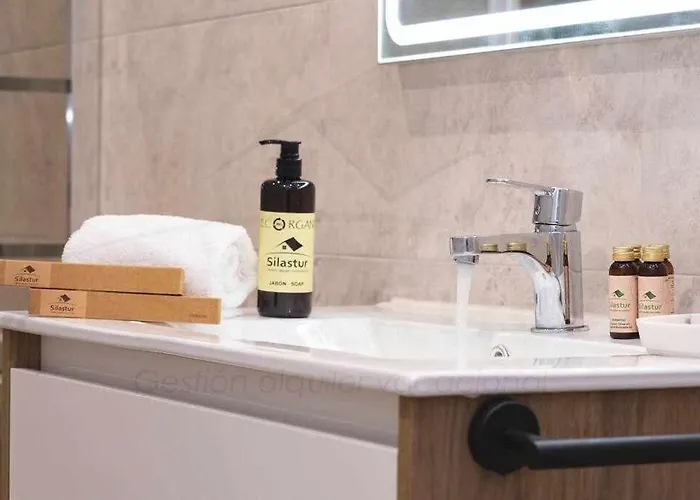 Cruz Victoria By Silastur * Χιχόν